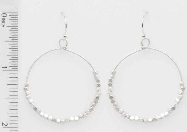 Beaded Oz Hoops: Shiny silver