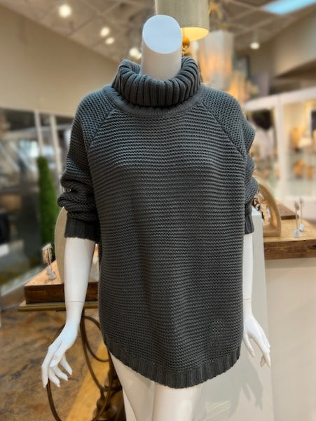 PP Sweater Poncho CP22130