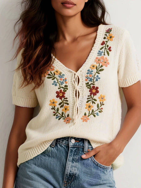 Tops Knitted Bohemia Flower Embroidered Top: Floral / L